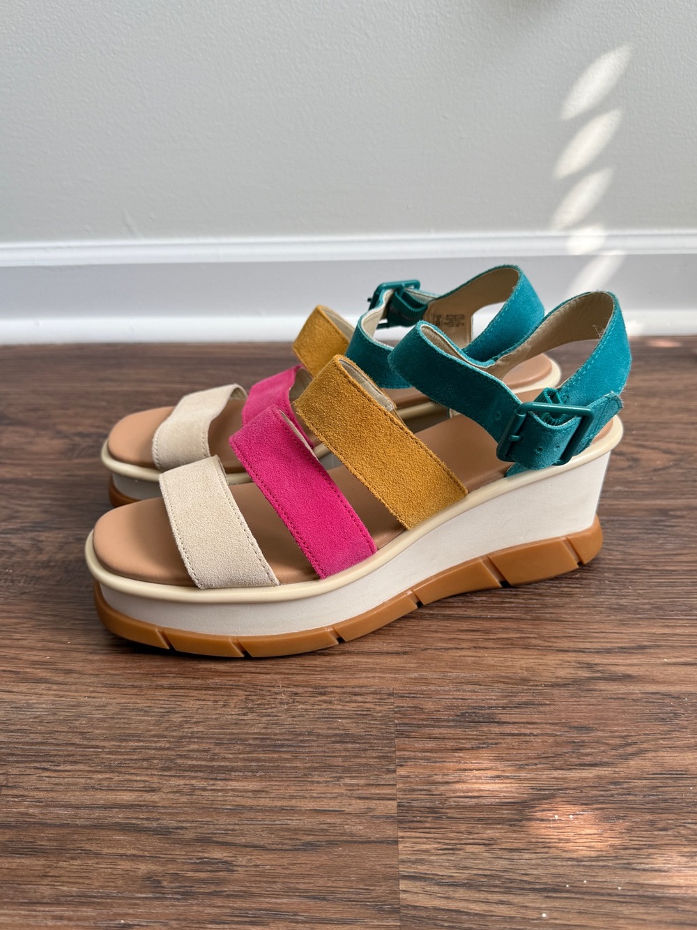 Sorel Joanie III Leather Ankle Strap Rainbow Wedge Sandals Size 10M